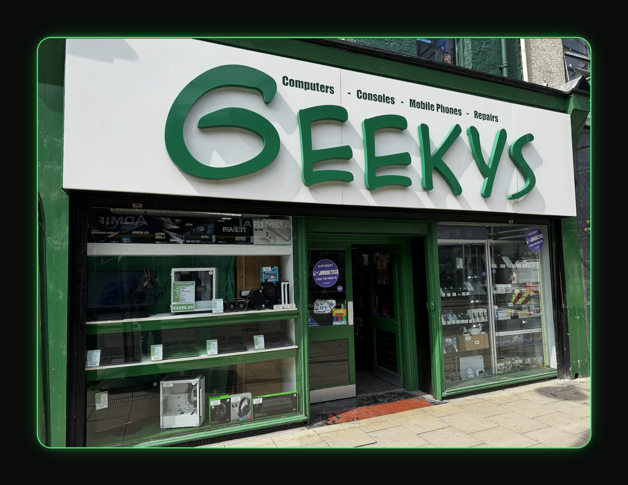 Geekys technology shop on Waterloo Place in Sunderland